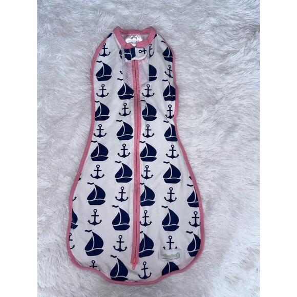 Woombie Baby Swaddle Sz. 0/3 Mo. Boat Zip Up. Cute, Great Shape - Picture 1 of 5